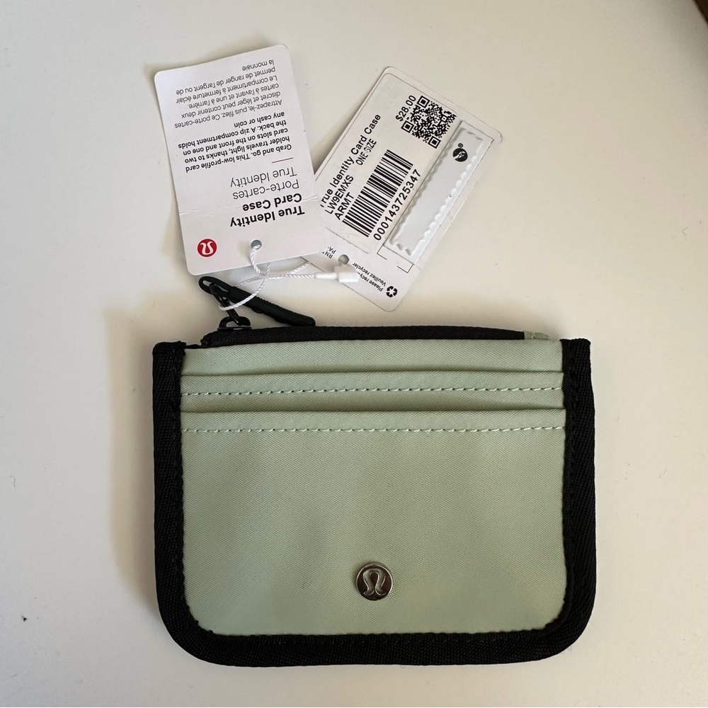 Lululemon | Card Holder